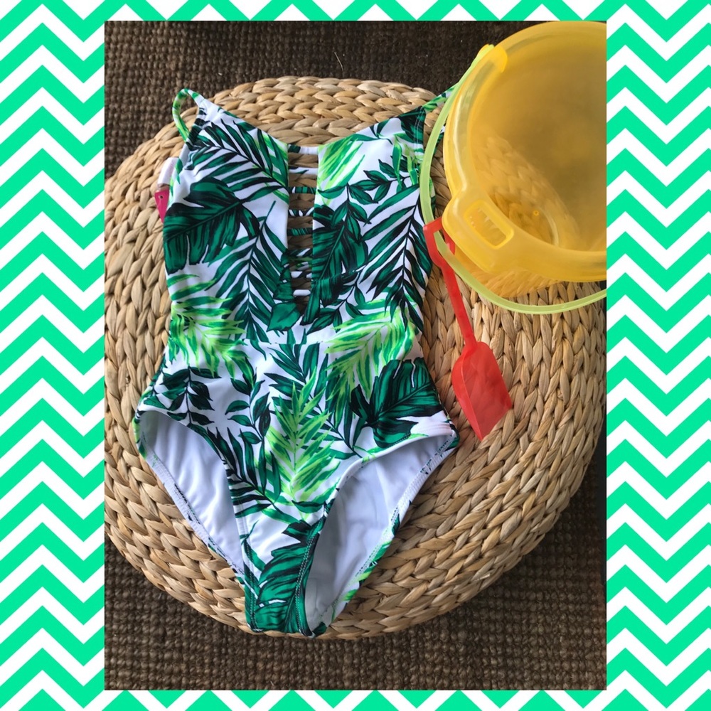 One piece bathing suit 🌴